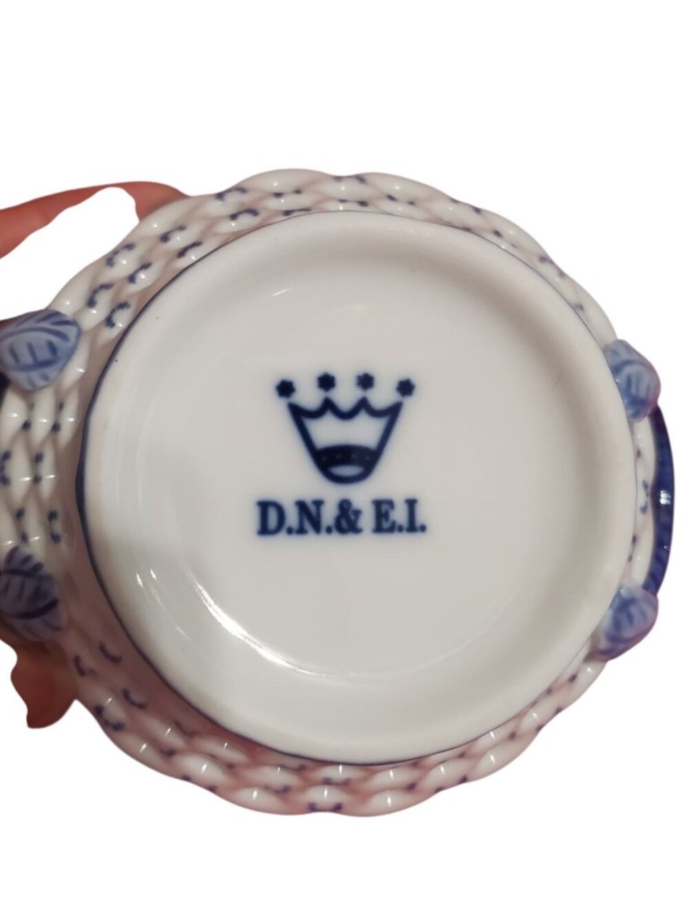 D.N&E.L Hand-Vtg Porcelain Basket W/Windmill Scene & Dual Handles Blue & White - Picture 6 of 12